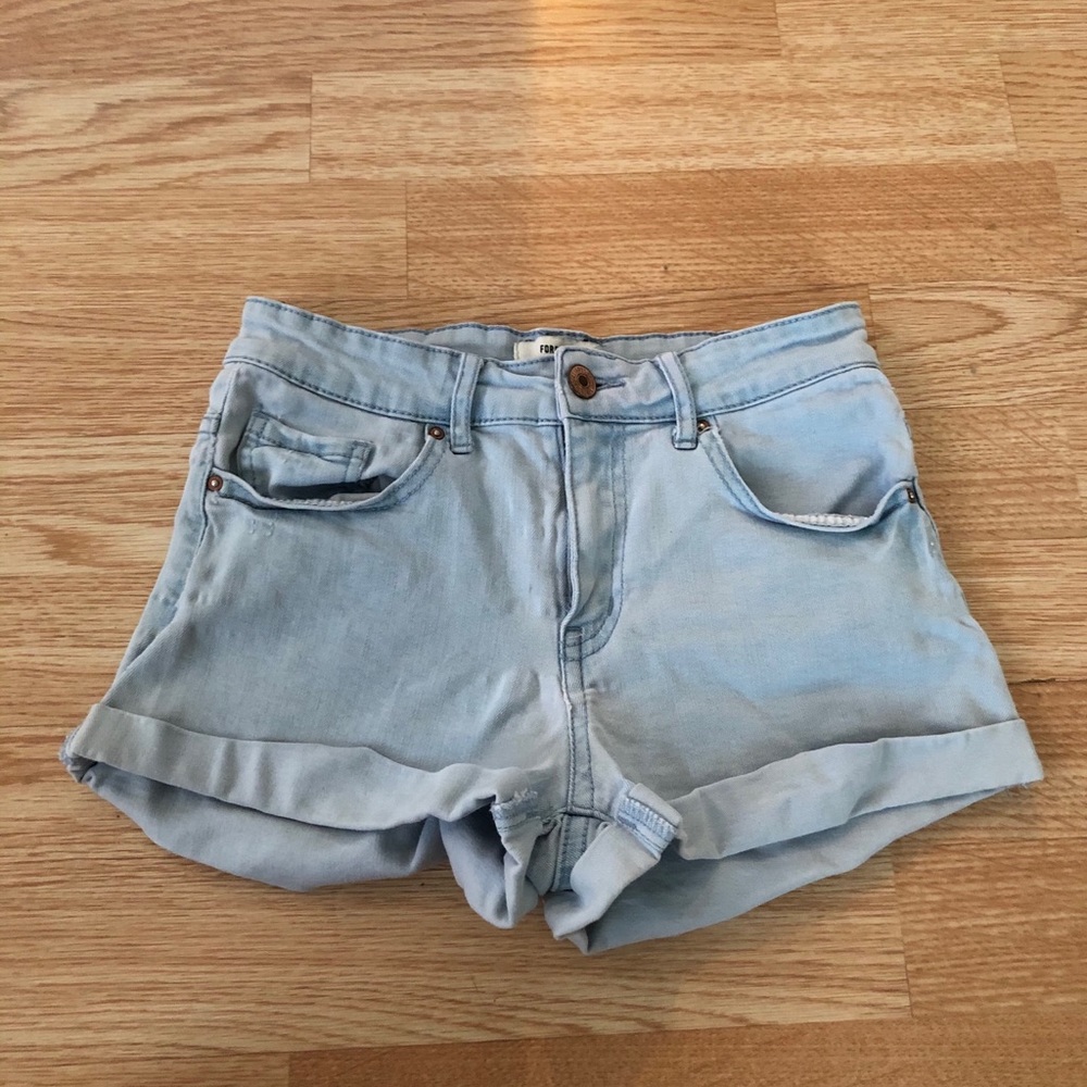 Forever 21 light wash shorts